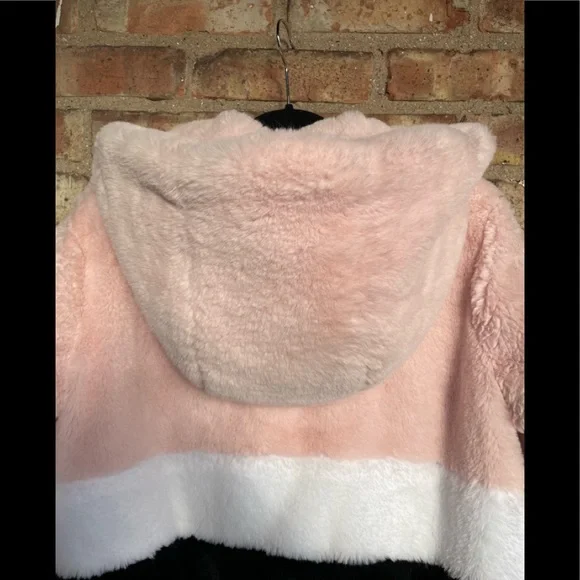 Garage Faux Fur Plush Varsity Jacket🖤 - Picture 7 of 10